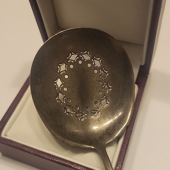 Chippendale Sterling Spoon by TOWLE SILVER - Picture 3 of 7